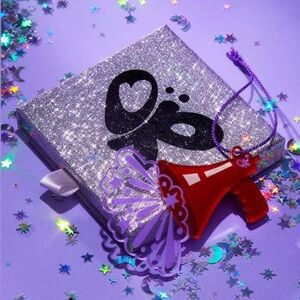 ‼️**Olivia Rodrigo Megaphone Ornament**‼️